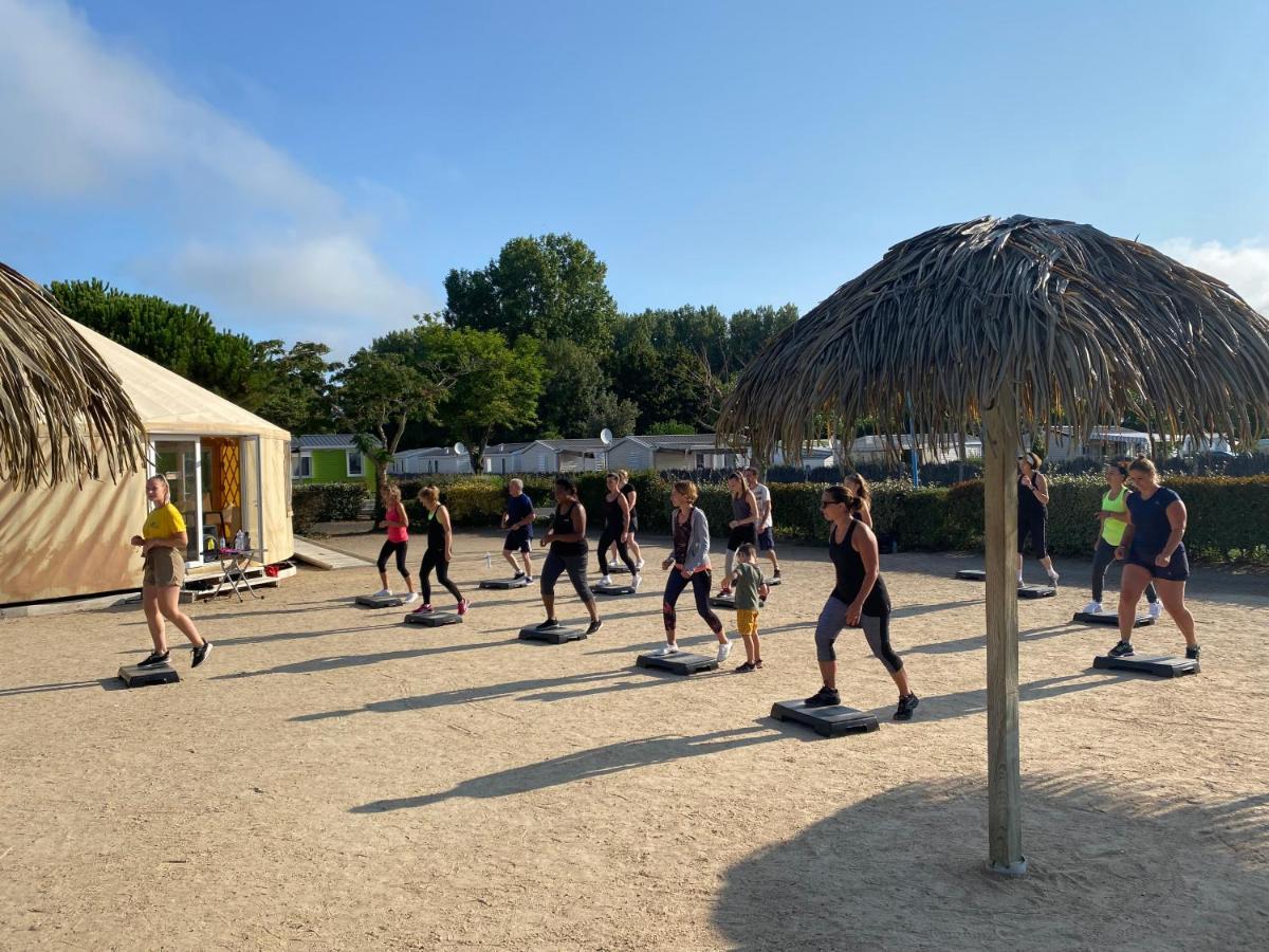 Camping Les Chouans Hotel Saint-Hilaire-de-Riez Exterior foto